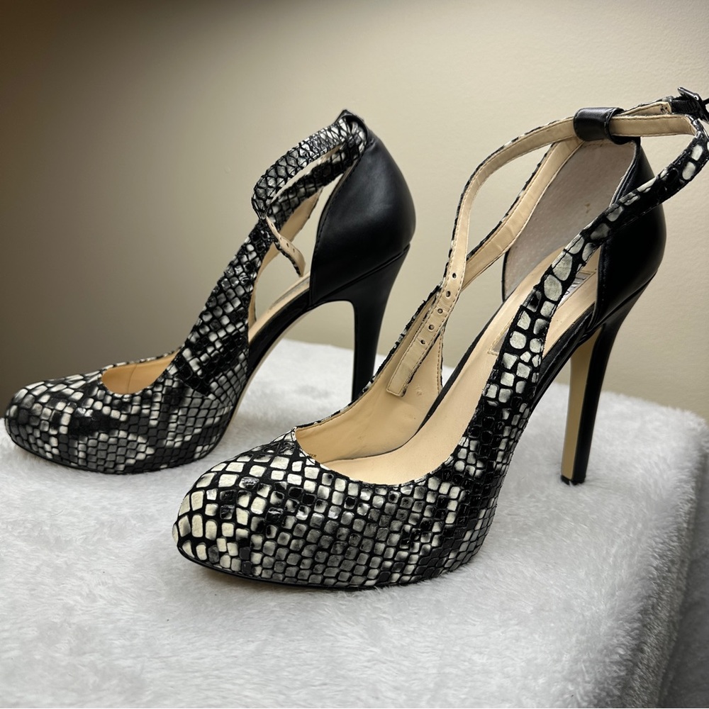 INC International Concepts Heels “Lucey”
